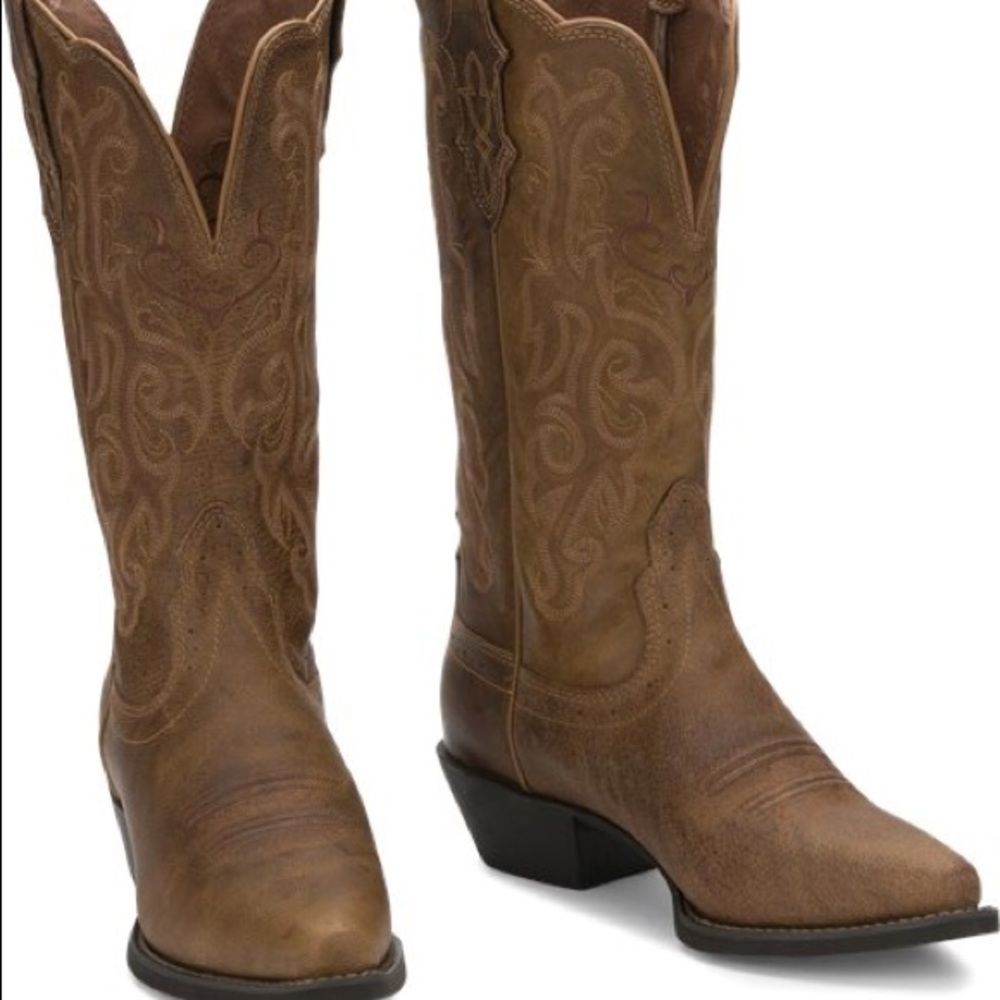 Justin’s McKayla Cowboy Boots